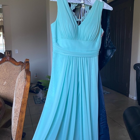 Dress - Picture 2 of 7